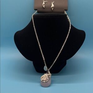 NLA12.   New York & Company Silver Necklace with Pink Pendant